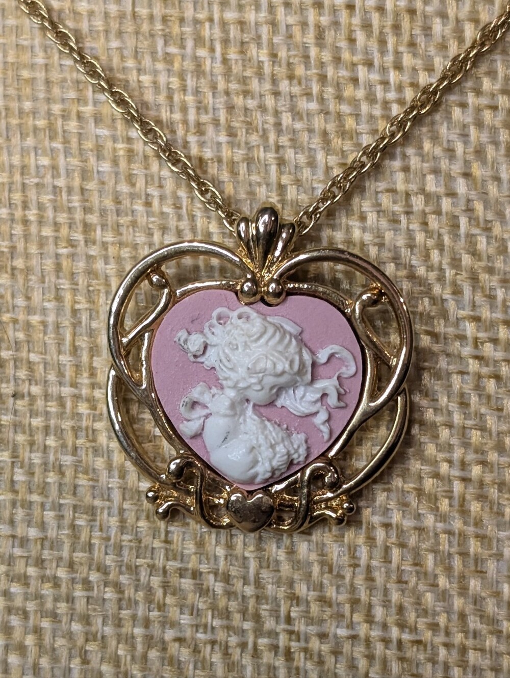 Vintage Precious Moments Cameo Necklace